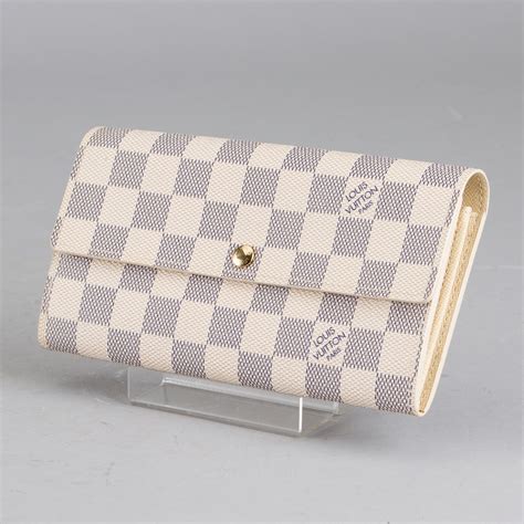 louis vuitton damier azur tahitienne wallet|louis vuitton sarah wallet damier.